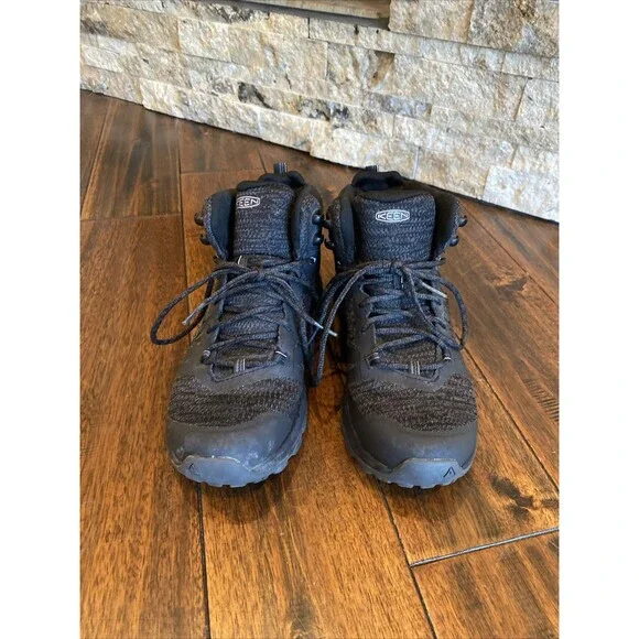 KEEN Women's Terradora II Mid Waterproof Hiking Boots Black Size 7.5 - Picture 2 of 8